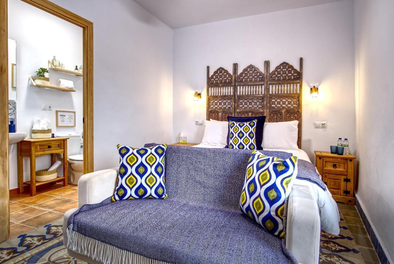 La Vieja Botica Bed & Breakfast Canillas de Aceituno Exterior photo