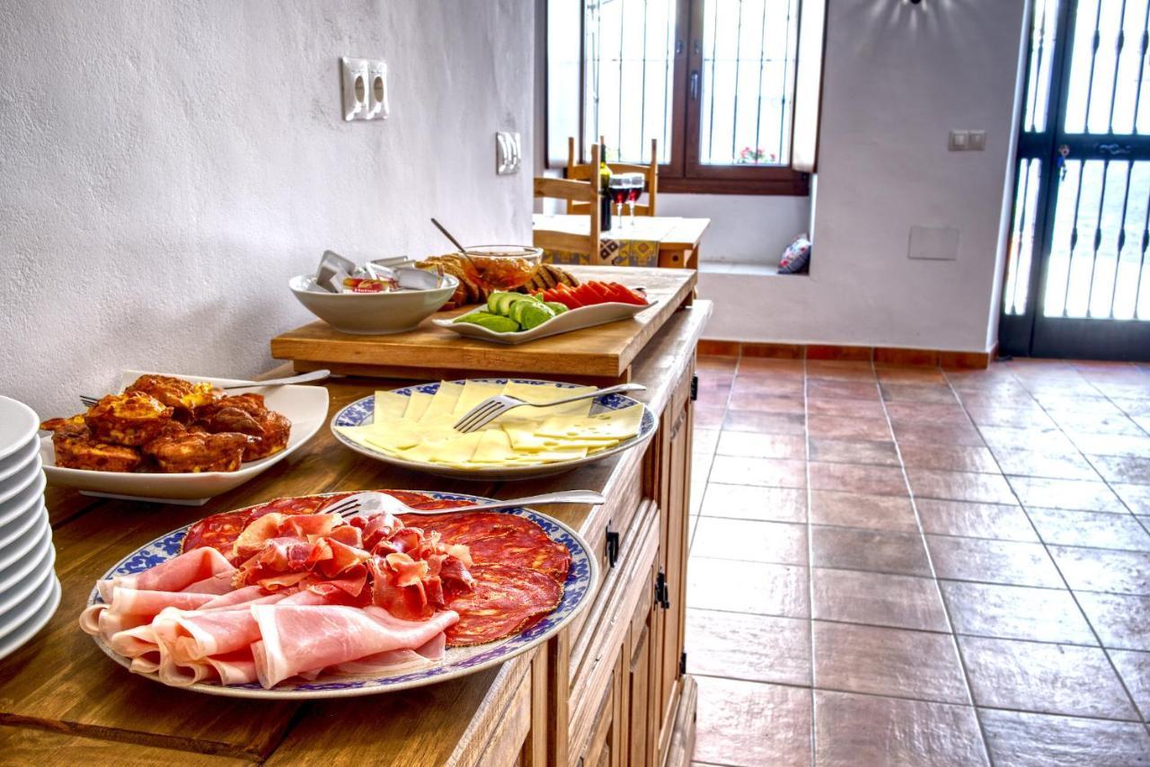 La Vieja Botica Bed & Breakfast Canillas de Aceituno Exterior photo