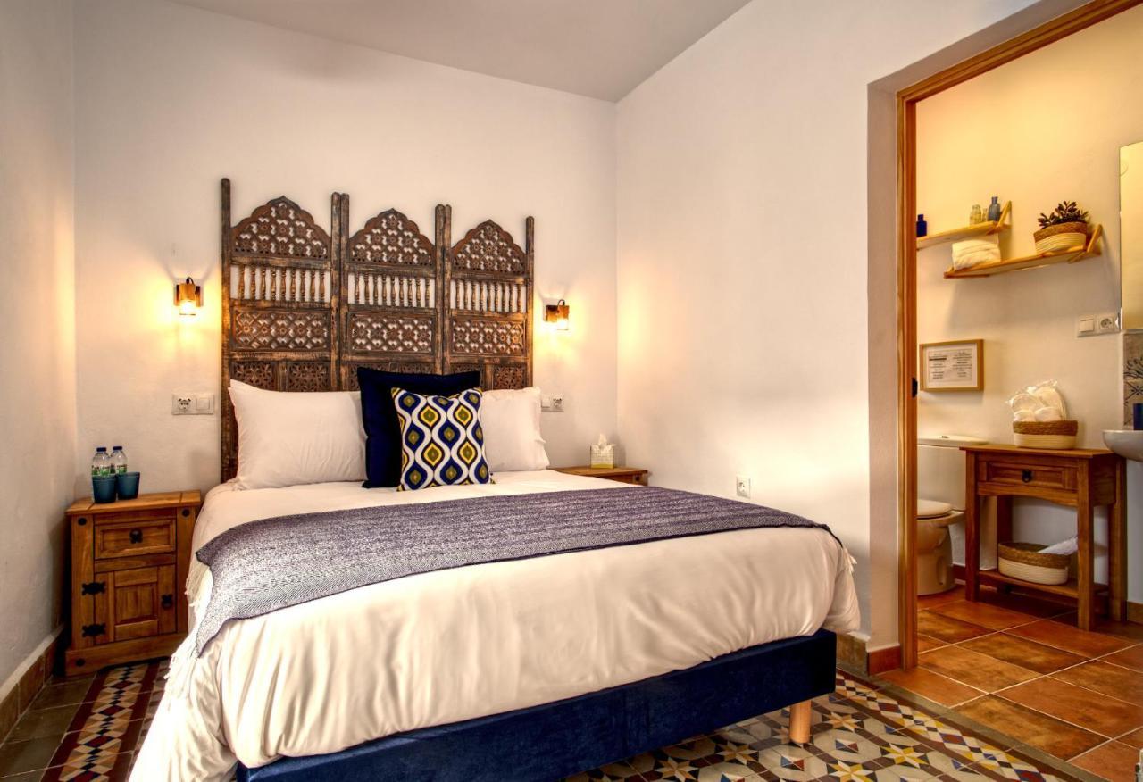 La Vieja Botica Bed & Breakfast Canillas de Aceituno Exterior photo