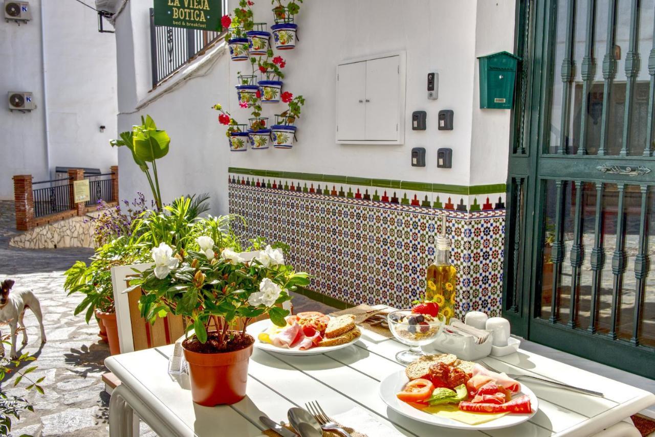La Vieja Botica Bed & Breakfast Canillas de Aceituno Exterior photo
